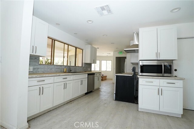 Building Photo - 33716 Hubbard Rd