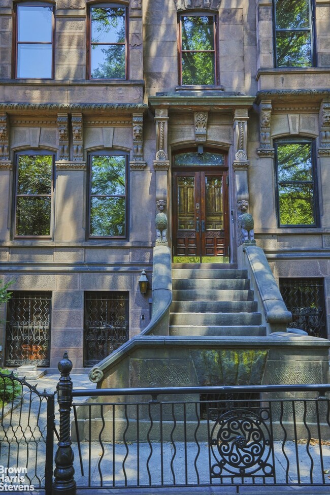 Primary Photo - Park Slope Triplex Brownstone Rental