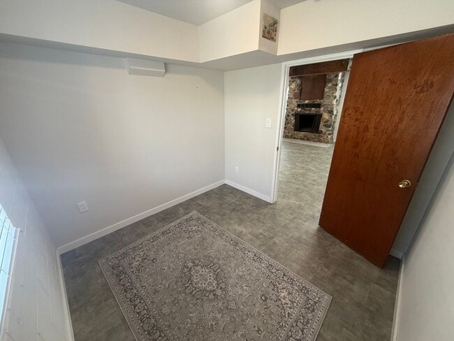 Building Photo - Spacious 4 Bedroom | 3 Bathroom | House in Curtis Park