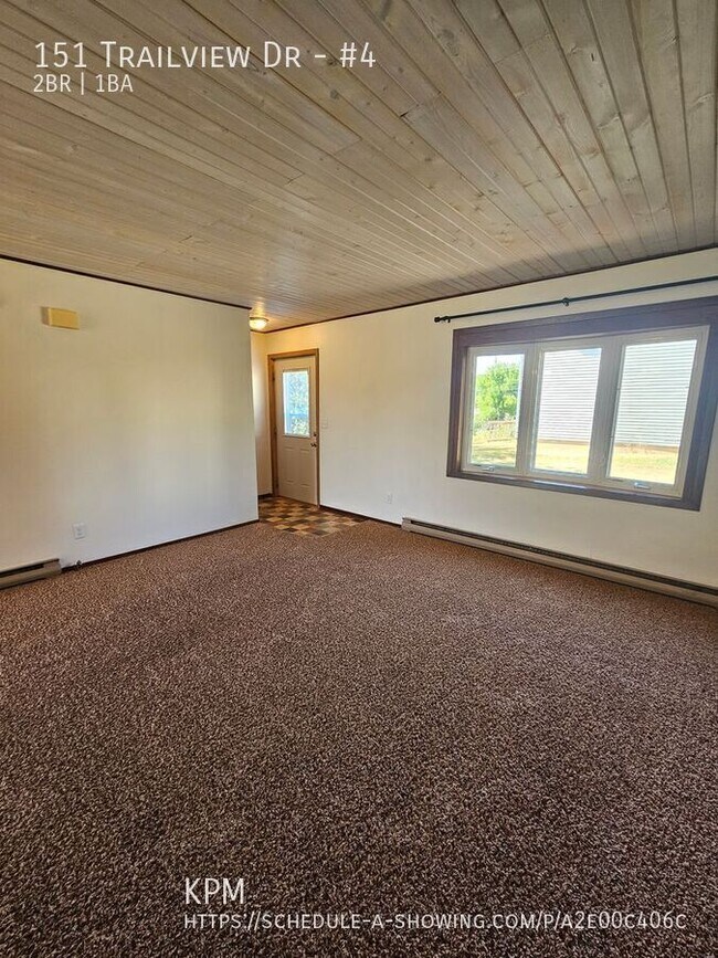 Building Photo - 151 Trail View Dr