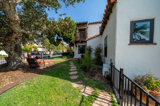 Building Photo - 3605 Dove Ct