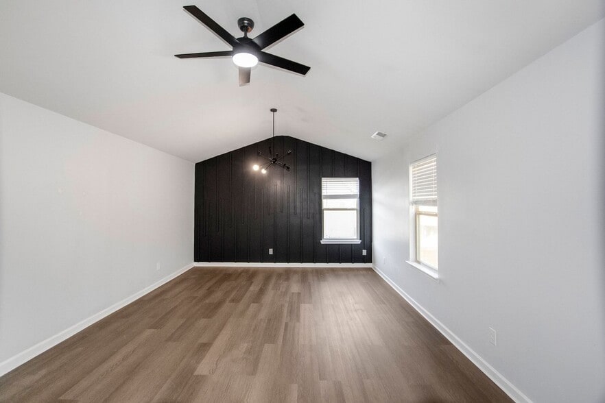 Building Photo - 130 Enon Mill Ln