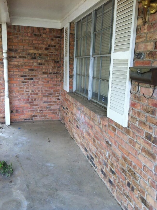 Building Photo - 3 Bedroom House in Carrollton, TX