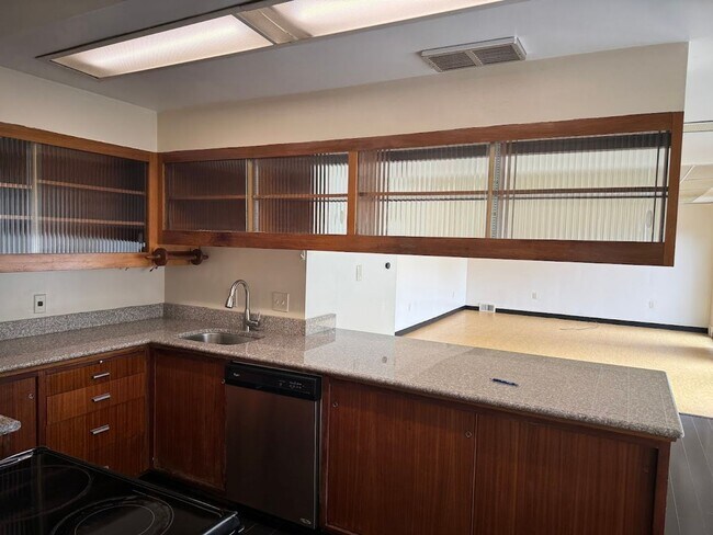 Building Photo - Incredibly Unique Property in the Heart of Shadyside!