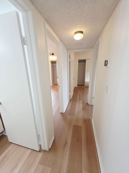 Building Photo - 1144-15-8 Rosedale Ave