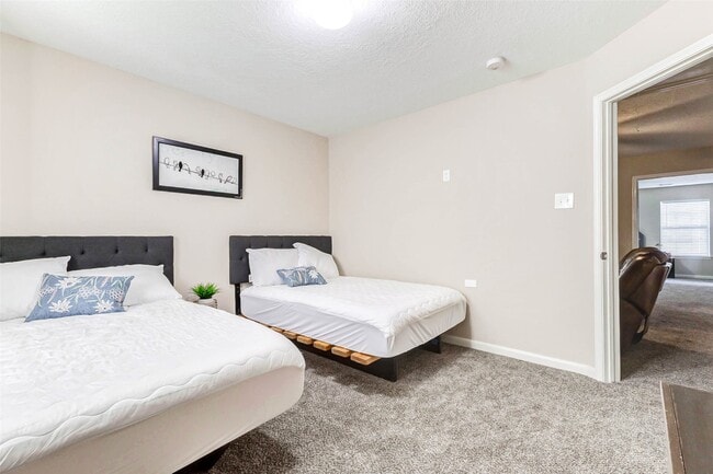 Building Photo - 12638 Skyview Manor Dr