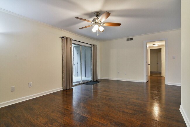Building Photo - Riverhill Apartments