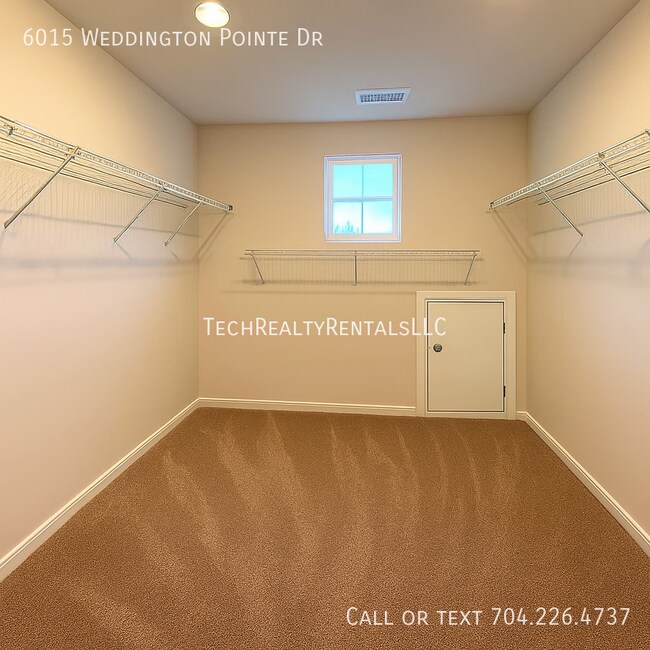 Building Photo - 6015 Weddington Pointe Dr