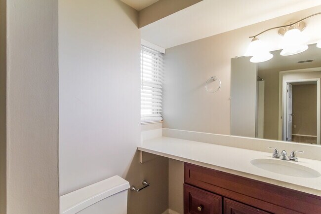 Building Photo - 1175 Lambert Ln