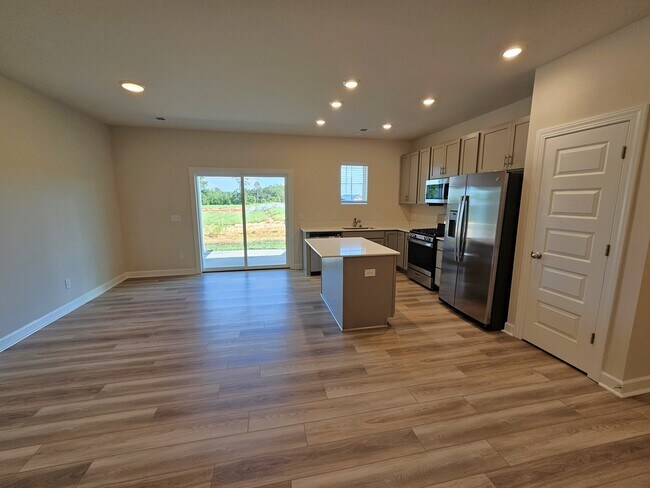 Building Photo - 1522 Yellowwood Ct