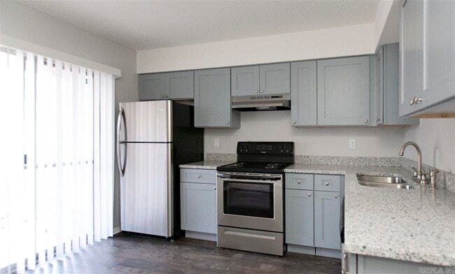 Building Photo - 25 Powhatan Dr