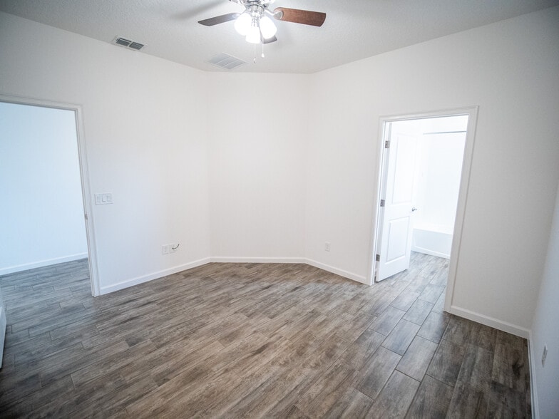 Building Photo - 1257 Hendon Loop