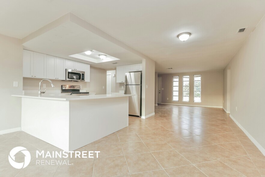 Building Photo - 4153 Woodtrail Blvd