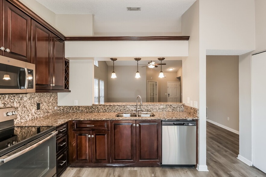 Building Photo - 2608 Shilo Ct