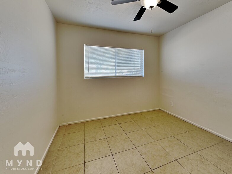 Building Photo - 15426 N Cactus Ln