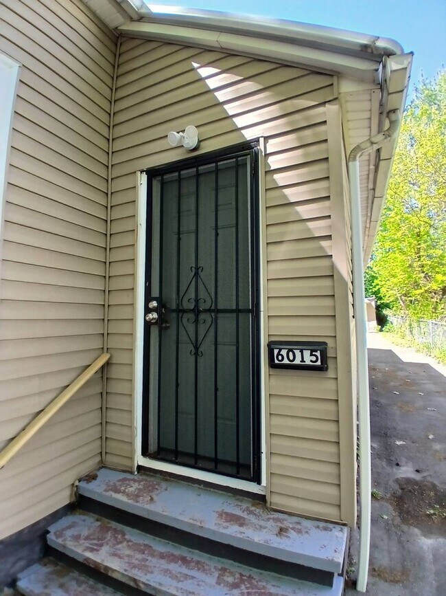 Building Photo - 6015 Hosmer Ave