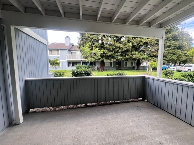 Building Photo - STUNNING 1BD/1BA TOWNHOUSE IN FREMONT CA!!!!