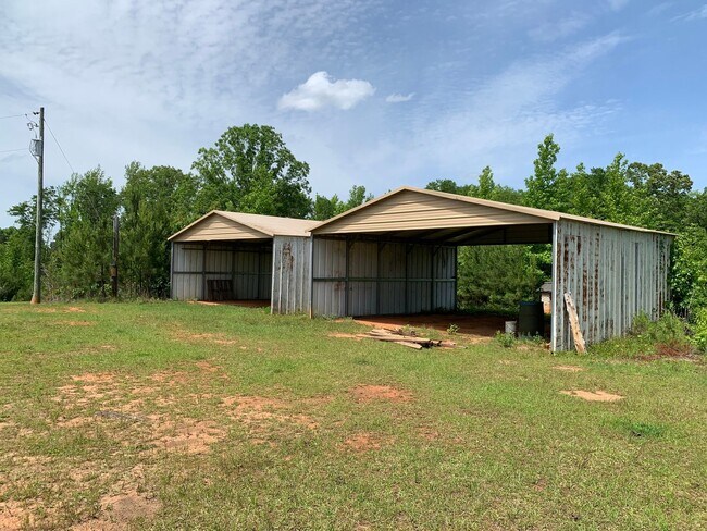 Building Photo - Unique Home and Land in Camp Hill