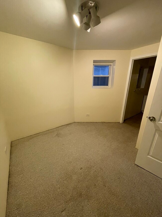 Building Photo - Haddon