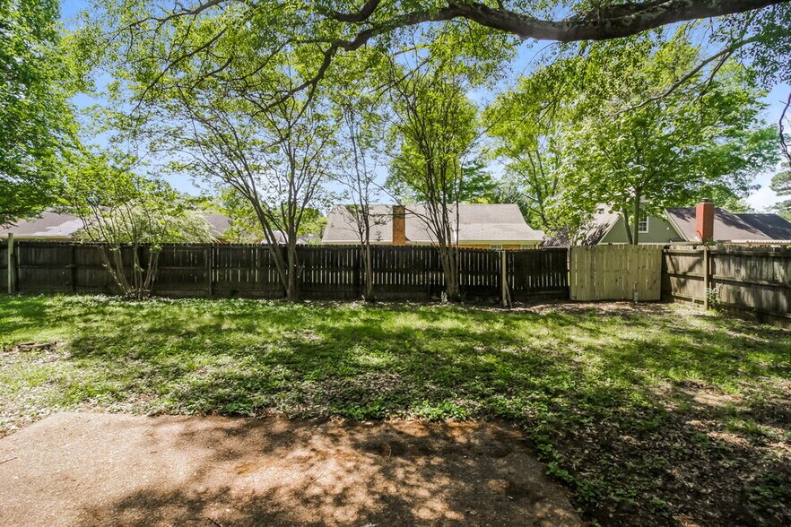 Building Photo - 7025 Hearthside Cove