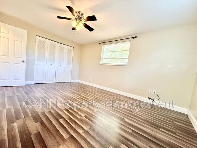 Building Photo - 1529 Culverhouse Dr