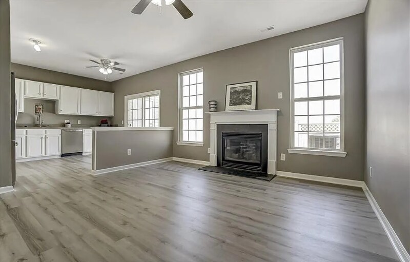 Building Photo - 7659 Bluff Point Ln