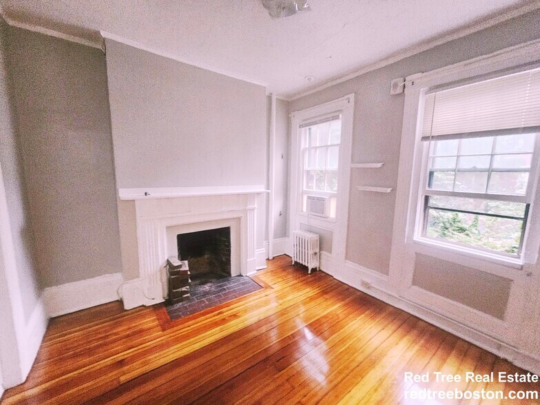 Building Photo - 2 Champney Pl