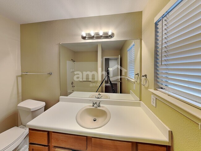 Building Photo - 9446 Swans Crossing