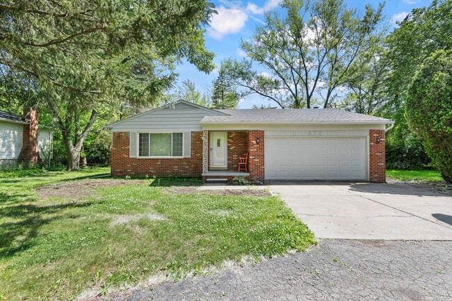 Building Photo - 273 Mc Kinley Dr