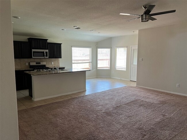 Building Photo - 6928 Cruiser Ln