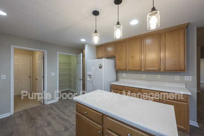 Building Photo - 507 Highland Falls Dr