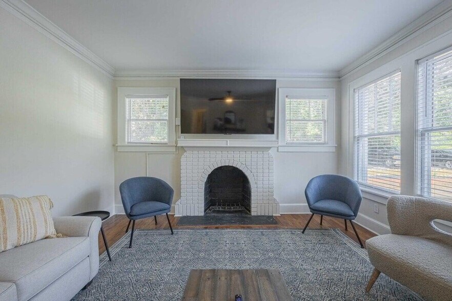 Building Photo - 840 Bobbin Mill Rd