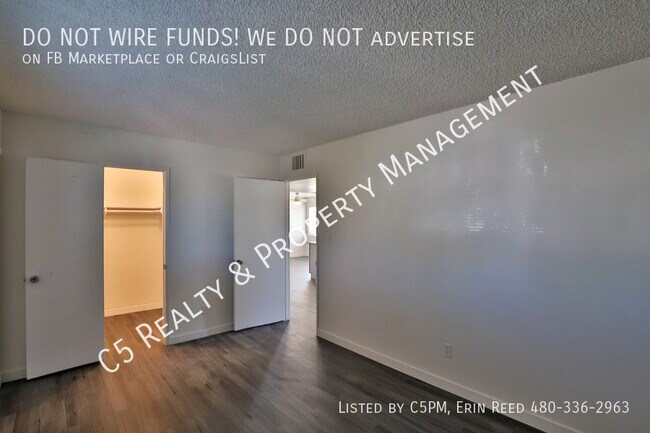 Building Photo - 3929 W El Caminito Dr
