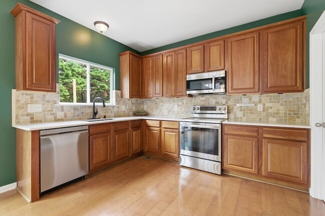 Building Photo - 3208 Calder Ct