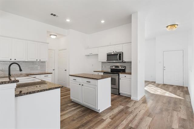 Building Photo - 2402 Wiley Farm