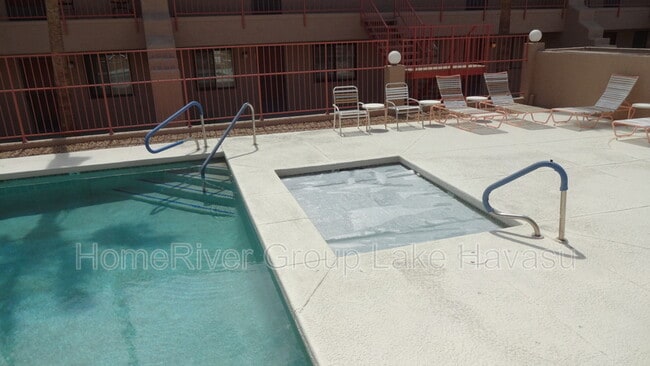 Building Photo - 1957 Mesquite Ave