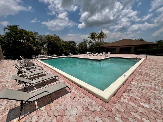 Building Photo - 9743 W McNab Rd