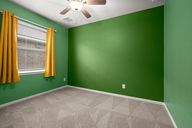 Building Photo - 6322 Lemon Balm Ln