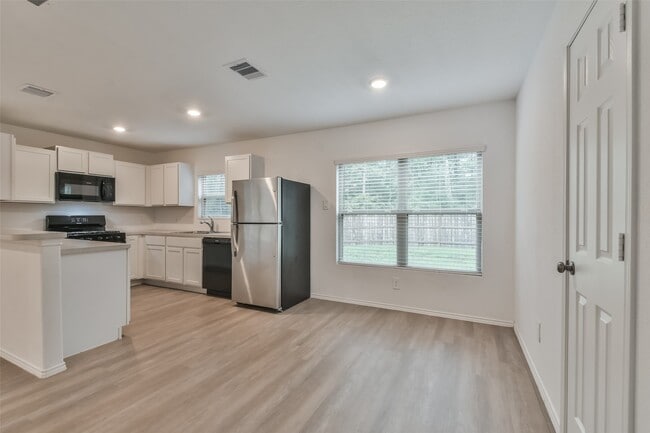 Building Photo - 3707 Solanum Dr