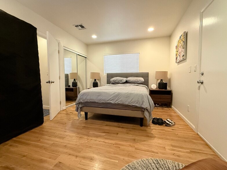 Bedroom #1 - 4907 S Centinela Ave