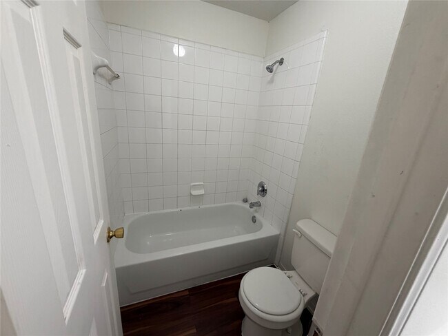 Building Photo - 18506 Carousel Creek Ct