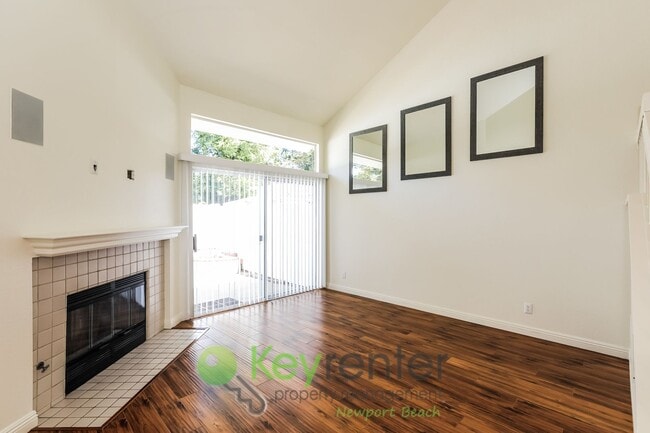 Building Photo - Beautiful Mission Viejo Townhome - Highland Park Community