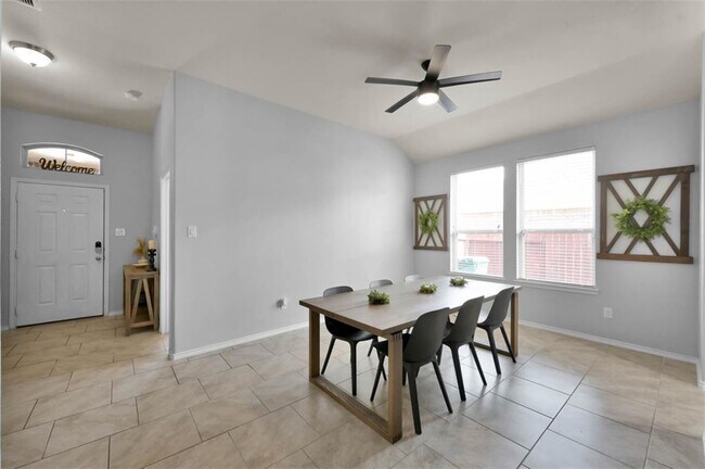 Building Photo - 14030 Wolftrap Ln