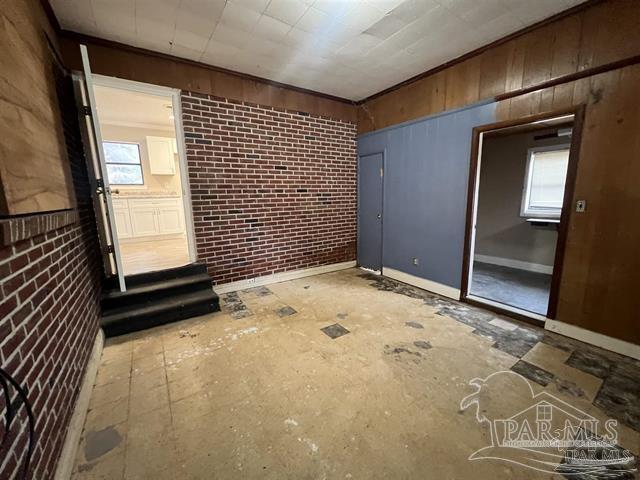 Building Photo - 5733 Orange St