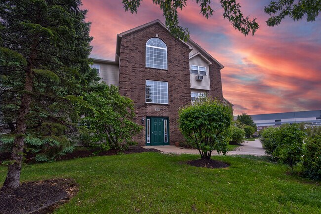 Primary Photo - 410 Cunat Blvd