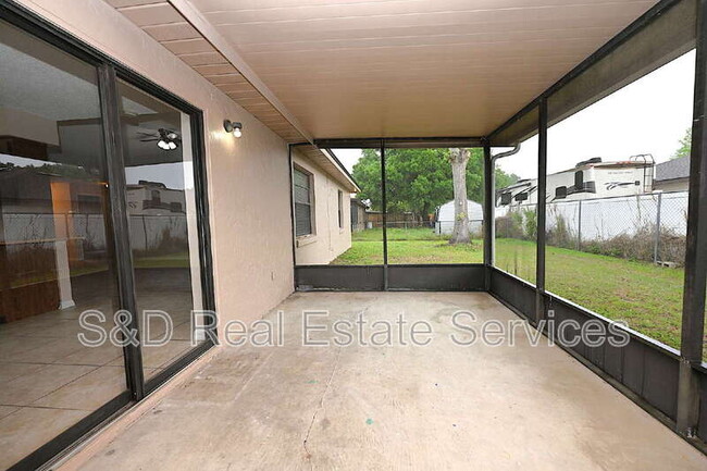 Building Photo - 1018 Sunshine Way SW