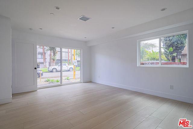 Building Photo - 11810 Gilmore St