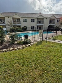 Building Photo - 12565 Melville Dr