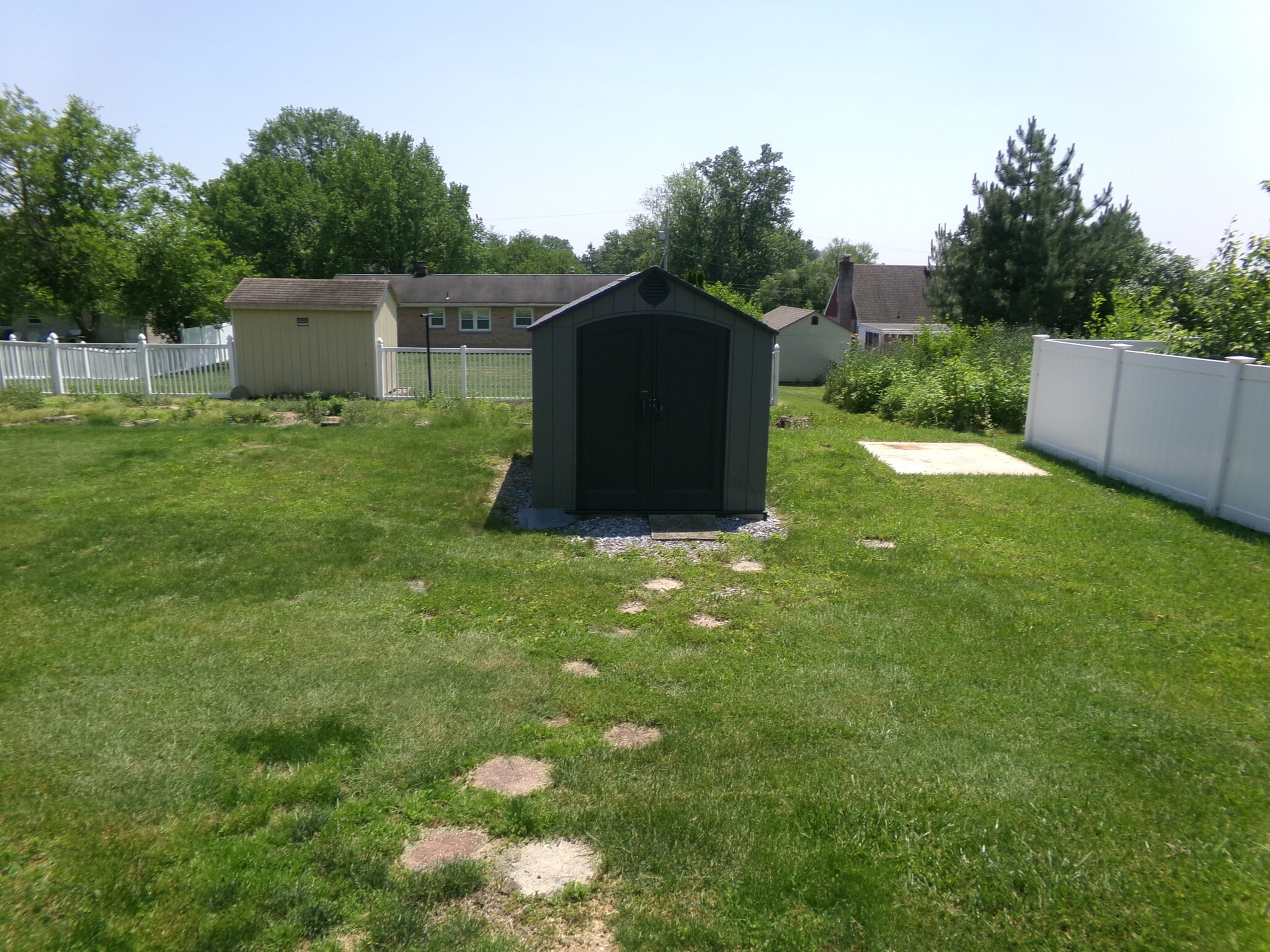 Building Photo - 2052 Miller Rd