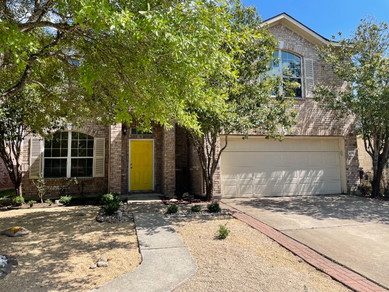 Primary Photo - 1076 Zeus Cir